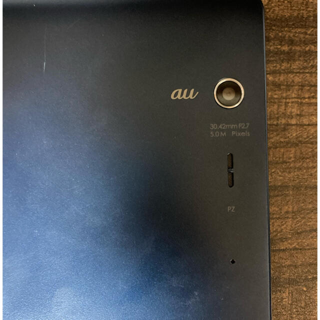 LG Electronics(エルジーエレクトロニクス)のQua tab PZ タブレット au 防水 スマホ/家電/カメラのPC/タブレット(タブレット)の商品写真