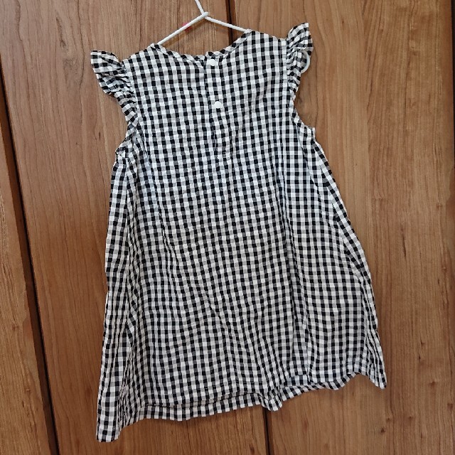 UNIQLO(ユニクロ)のギンガムチェックワンピース キッズ/ベビー/マタニティのキッズ服女の子用(90cm~)(ワンピース)の商品写真