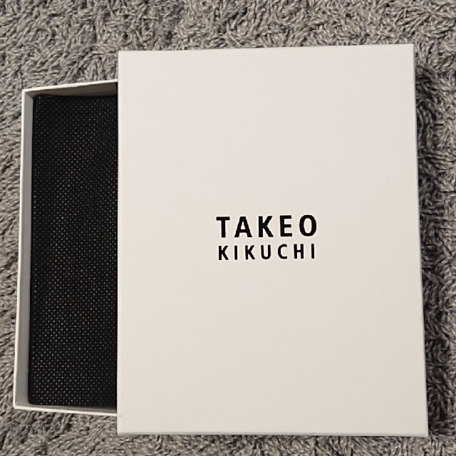 TAKEO KIKUCHI(タケオキクチ)のTAKEO KIKUCHI 牛革 ２つ折り 財布 メンズのファッション小物(折り財布)の商品写真
