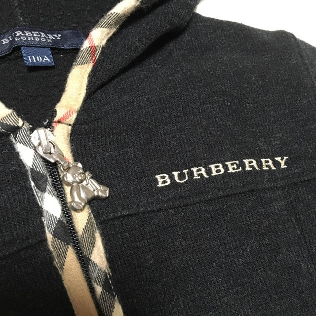 BURBERRY(バーバリー)の110㎝ バーバリー ♡ 美品パーカー キッズ/ベビー/マタニティのキッズ服女の子用(90cm~)(ジャケット/上着)の商品写真