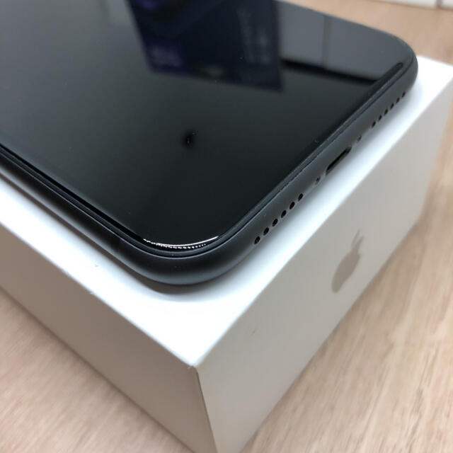 iPhone(アイフォーン)のiPhone 11 本体　64 GB SIMフリー　【超美品】　Black 【S スマホ/家電/カメラのスマートフォン/携帯電話(スマートフォン本体)の商品写真