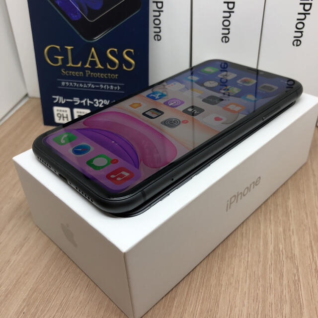 iPhone(アイフォーン)のiPhone 11 本体　64 GB SIMフリー　【超美品】　Black 【S スマホ/家電/カメラのスマートフォン/携帯電話(スマートフォン本体)の商品写真