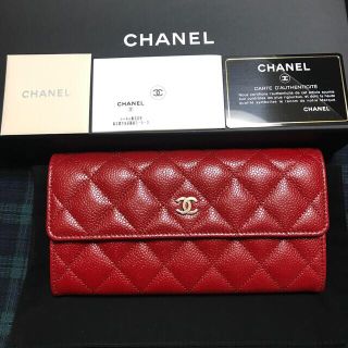 シャネル(CHANEL)のCHANEL長財布　赤色(財布)