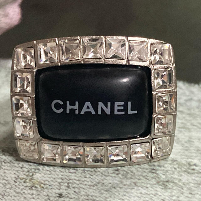 VINTAGE CHANEL LOGO JEWELRY RING