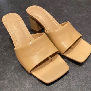 ザラ(ZARA)のZARA レザーハイヒールサンダル　39(サンダル)