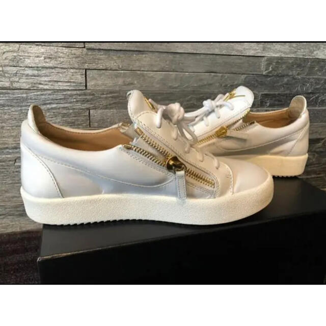 Zanotti スニーカー　　　白い/ゴールド41(26㎝)ﾙｲｳﾞｨﾄﾝ