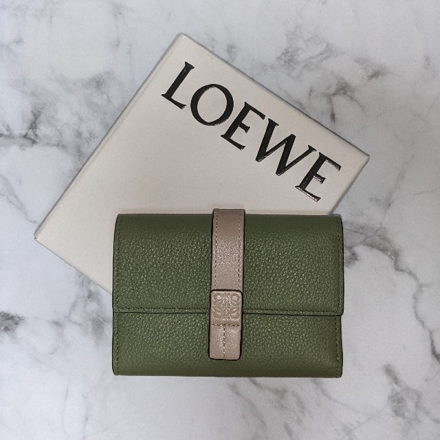 LOEWE ロエベ スモール バーティカルウォレット avocado-dypamak.org