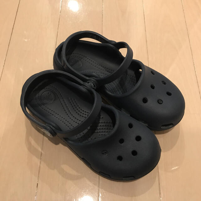 crocs(クロックス)のクロックス サンダル　18.5 キッズ/ベビー/マタニティのキッズ靴/シューズ(15cm~)(サンダル)の商品写真