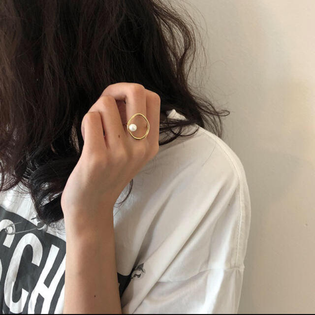 Mila Owen(ミラオーウェン)の【再入荷】新品インポート♡ゴールド パール リング 指輪 レディースのアクセサリー(リング(指輪))の商品写真