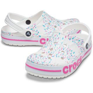 クロックス(crocs)の23cm クロックス バヤバンド シーズナル プリンテッド クロッグ ホワイト(サンダル)