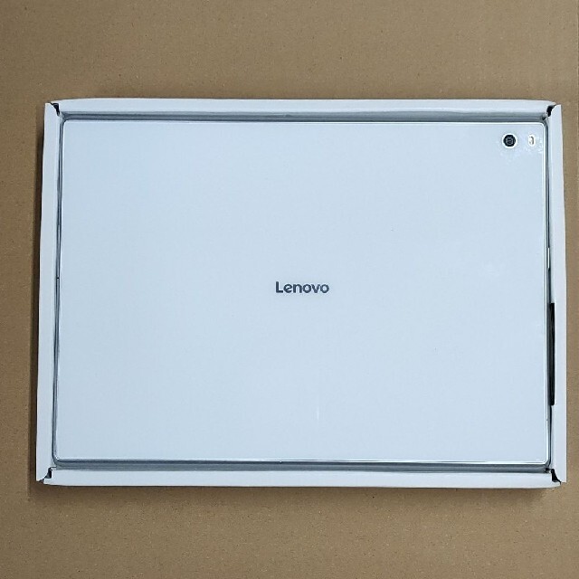 Lenovo TAB4　ソフトバンク 3