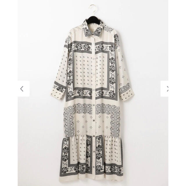 大人気 GRACE 新品 バンダナコンビプリントワンピース ベージュ