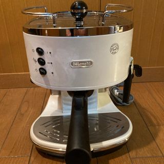 デロンギ(DeLonghi)のデロンギ エスプレッソ・カプチーノメーカー ホワイト ECO310W(エスプレッソマシン)