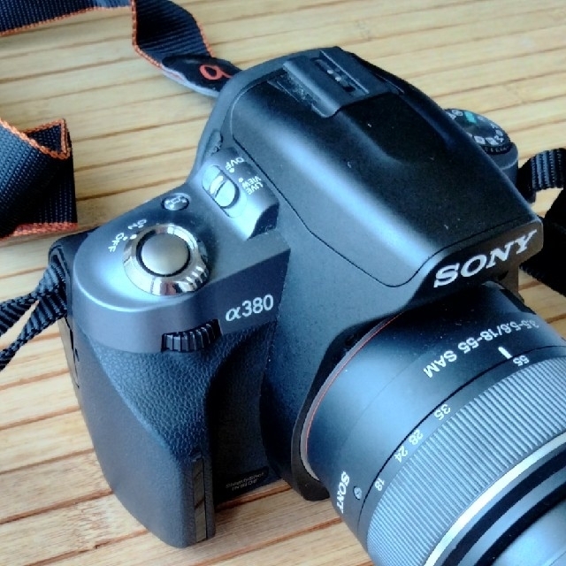デジタル一眼レフカメラ（SONY α380）