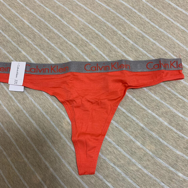 Calvin Klein(カルバンクライン)のカルバンクラインＴバックショーツ(XL) レディースの下着/アンダーウェア(ショーツ)の商品写真