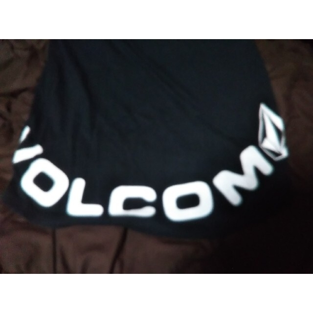 volcom(ボルコム)のVOLCOMボルコム スタイリッシュスタイル胸ポケットありバックプリントTシャツ メンズのトップス(Tシャツ/カットソー(半袖/袖なし))の商品写真