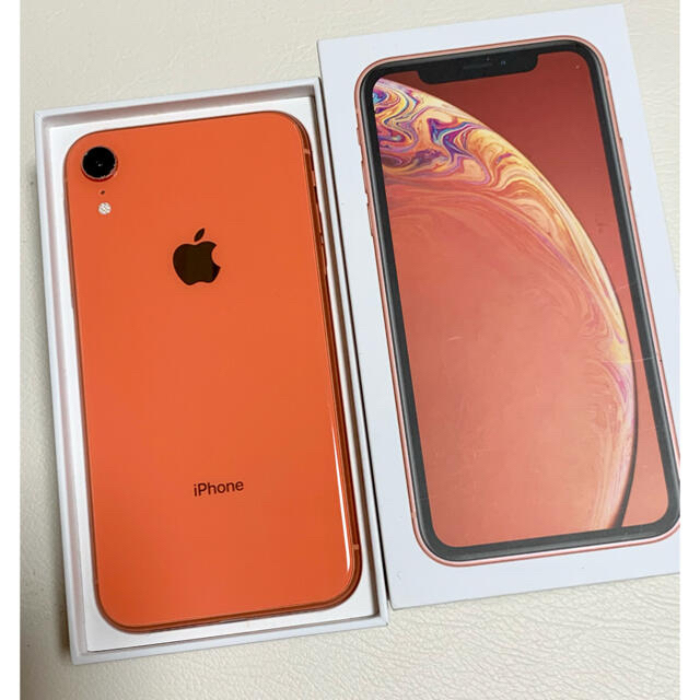 iPhone(アイフォーン)の美品 iPhone XR 128GBコーラルSIMロック解除済みケース付き スマホ/家電/カメラのスマートフォン/携帯電話(スマートフォン本体)の商品写真