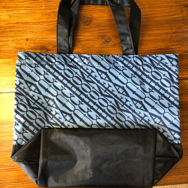 新品　FAUCHON フォション　トートバッグ　撥水　鞄　小さめ　水色　ブルー レディースのバッグ(トートバッグ)の商品写真