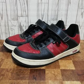 ヴァンズ(VANS)の【VANS】ローカットスニーカー v-2051ac 黒✕赤(スニーカー)