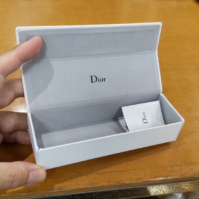 Dior(ディオール)のディオール純正メガネケース新品未使用 レディースのファッション小物(サングラス/メガネ)の商品写真