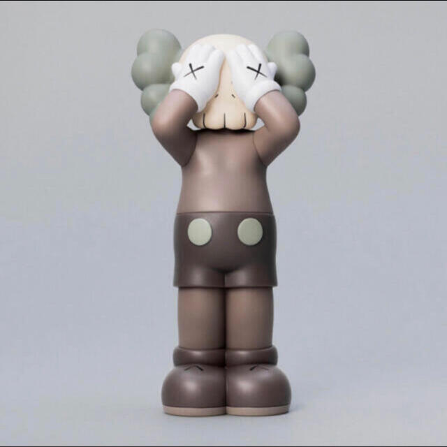 KAWS HOLIDAY UK - Figure (Brown) エンタメ/ホビーのフィギュア(その他)の商品写真
