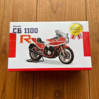 ホンダ(ホンダ)のHONDA CB1100R  レッドバロン非売品 (ミニカー)