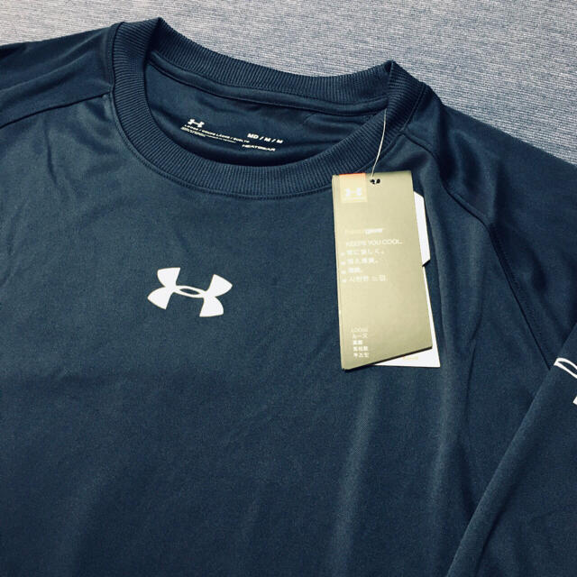 UNDER ARMOUR(アンダーアーマー)の【アンダーアーマー】メンズロンT☆紺M☆新品未使用 メンズのトップス(Tシャツ/カットソー(七分/長袖))の商品写真