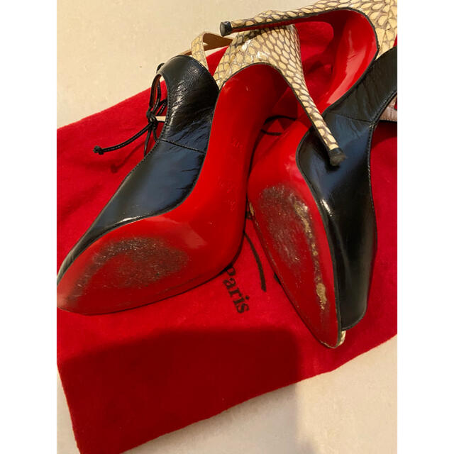 Christian Louboutin(クリスチャンルブタン)のルブタン　ヒール レディースの靴/シューズ(ハイヒール/パンプス)の商品写真