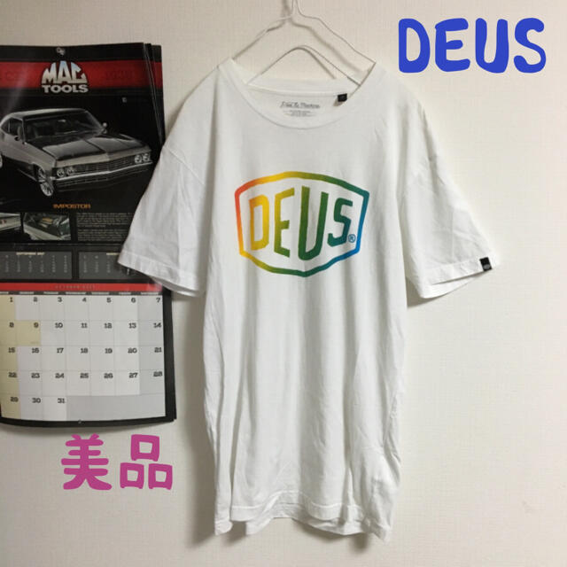 Deus ex Machina(デウスエクスマキナ)の美品　デウス　DEUS Tシャツ メンズのトップス(Tシャツ/カットソー(半袖/袖なし))の商品写真