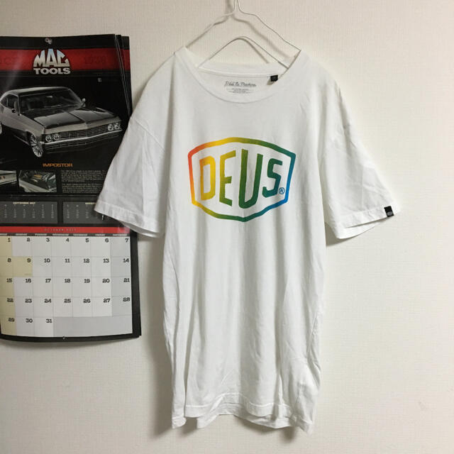 Deus ex Machina(デウスエクスマキナ)の美品　デウス　DEUS Tシャツ メンズのトップス(Tシャツ/カットソー(半袖/袖なし))の商品写真