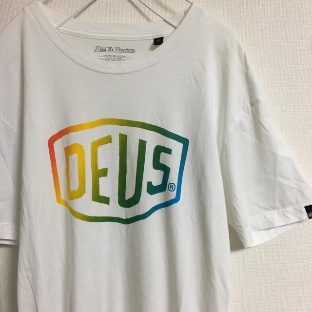 Deus ex Machina(デウスエクスマキナ)の美品　デウス　DEUS Tシャツ メンズのトップス(Tシャツ/カットソー(半袖/袖なし))の商品写真