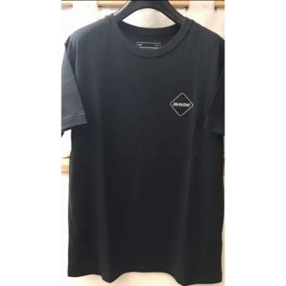 エフシーアールビー(F.C.R.B.)の美品　fcrb nike スワロフスキー　Tシャツ サイズM(Tシャツ/カットソー(半袖/袖なし))