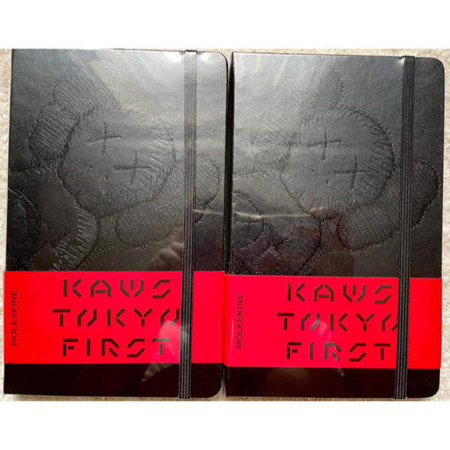 KAWS TOKYO FIRSTノート新品2点セットMoleskineKEYHOLDER