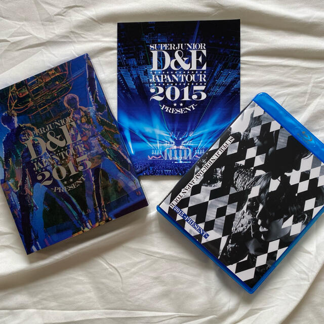 SUPER JUNIOR(スーパージュニア)のD&E JAPANTOUR 2015 PRESENT 初回限定版 Blu-ray エンタメ/ホビーのDVD/ブルーレイ(ミュージック)の商品写真