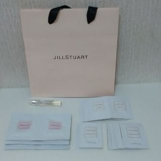 ジルスチュアート(JILLSTUART)の紙袋付☆ジルスチュアートサンプルセット☆オードトワレ☆化粧下地☆シャワージェル等(その他)