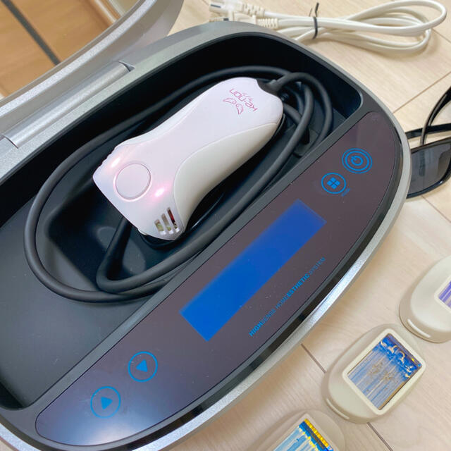 最も優遇 ケノン ver7.2(ジャンク品)とカートリッジ3個 美容機器