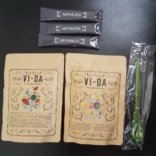 栄養特化型スムージー　VI-DA　2袋　おまけ付き(ダイエット食品)