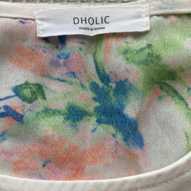 dholic(ディーホリック)のdholic 花柄バックプリントシャツ　花柄ラグランカットソー レディースのトップス(カットソー(長袖/七分))の商品写真