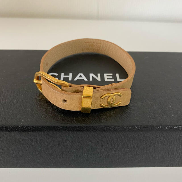 【正規品】CHANEL ベージュレザーブレスレット