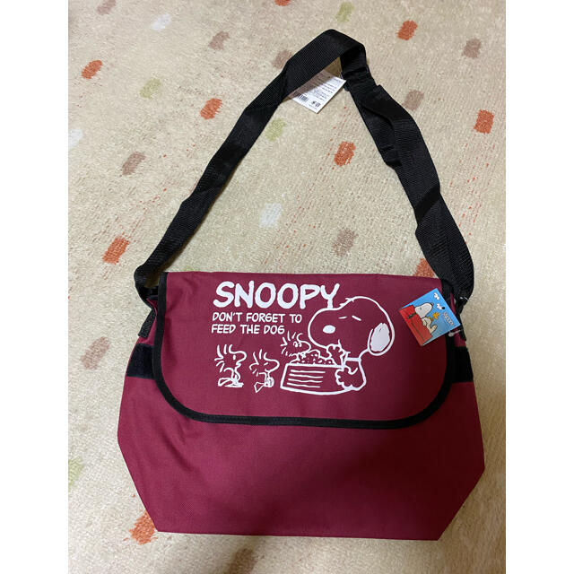 SNOOPY(スヌーピー)のスヌーピー発砲プリントメッセンジャーバック レディースのバッグ(ショルダーバッグ)の商品写真