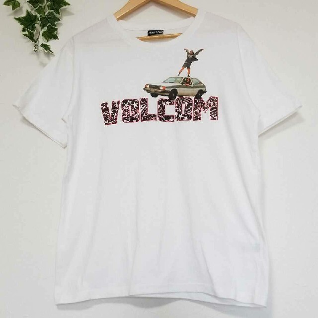 volcom(ボルコム)のVOLCOM ボルコム  ロゴ　ワゴン車  フォトプリント Tシャツ メンズのトップス(Tシャツ/カットソー(半袖/袖なし))の商品写真