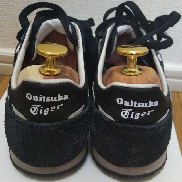 オニツカタイガー　セラーノ（ブラック・ホワイト） レディースの靴/シューズ(スニーカー)の商品写真