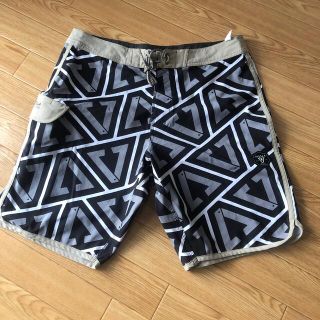 ハーレー(Hurley)のVISSLA 海パン　32 (サーフィン)