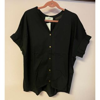 ビームス(BEAMS)の☆新品☆BEAMS HEART スキッパーネック ブラウス3980→3300(シャツ/ブラウス(半袖/袖なし))