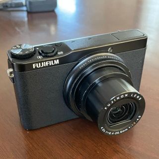 フジフイルム(富士フイルム)のFUJIFILM 富士フイルム　ＸＱ１　ブラック(コンパクトデジタルカメラ)