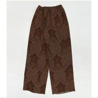 トゥデイフル(TODAYFUL)の【新品　タグ付き】Paisley Rough Pants ペイズリーラフパンツ(カジュアルパンツ)