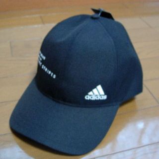 アディダス(adidas)の新品　タグ付「アディダス　キャップ」(キャップ)