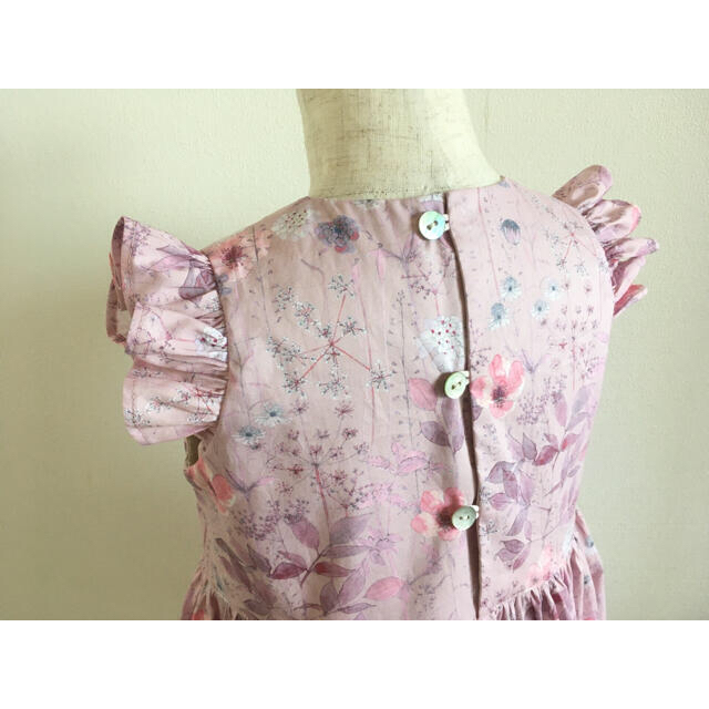 ハンドメイド　リバティIrma(イルマ)のワンピース90 キッズ/ベビー/マタニティのキッズ服女の子用(90cm~)(ワンピース)の商品写真