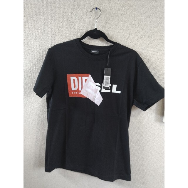１０Ｙ 新品未使用品 DIESEL ロゴ ブラック Tシャツ サイズ タグ付き！ | フリマアプリ ラクマ