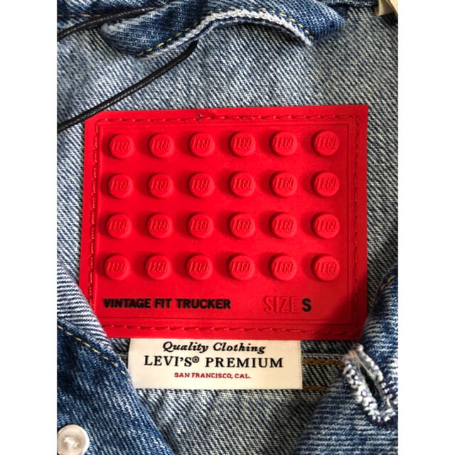 Levi's(リーバイス)のLevi's X LEGO VINTAGE FIT TRUCKER JACKET メンズのジャケット/アウター(Gジャン/デニムジャケット)の商品写真